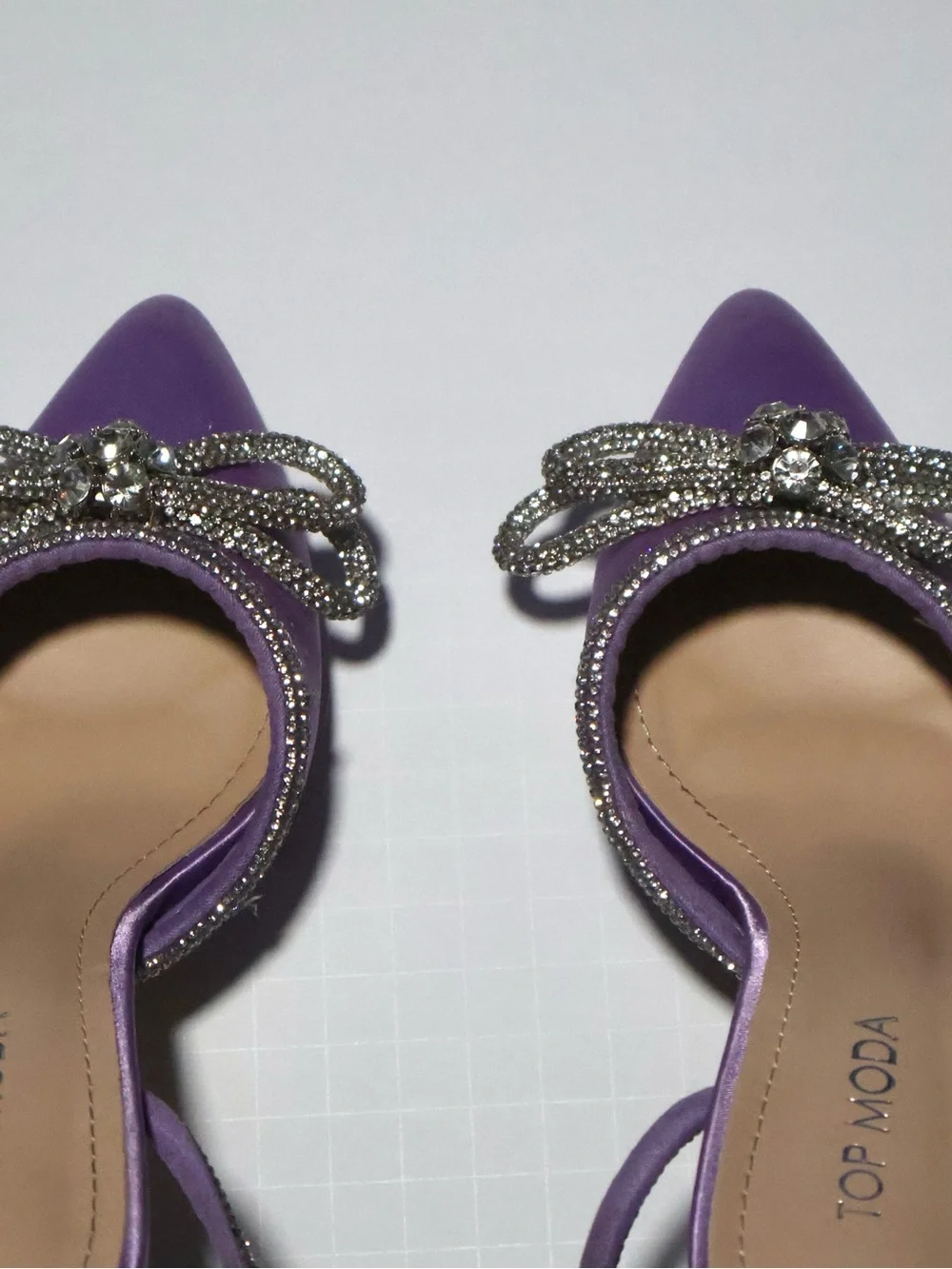TOP MODA Lavender Satin Pointed-Toe Slingback Heels with Crystal Bow - Picture 2 of 3